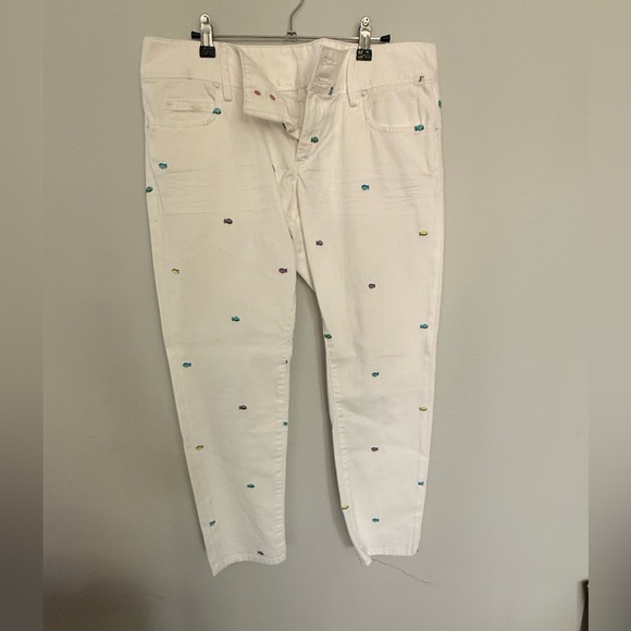 Lilly Pulitzer Denim - Lilly Pulitzer White Straight-Leg Jeans with Multicolor Embroidered Fish